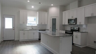 232 Autumn Ln in Livingston, TX - Building Photo - Building Photo