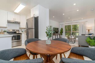 5305 Ridgeview Cir in El Sobrante, CA - Building Photo
