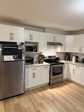 1511 Haversley Av in Coquitlam, BC - Building Photo - Building Photo