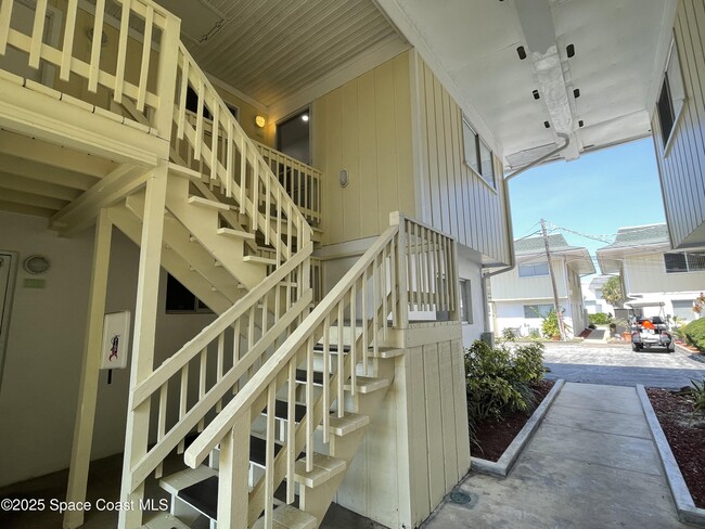 419 Ocean Ave in Melbourne Beach, FL - Building Photo - Building Photo