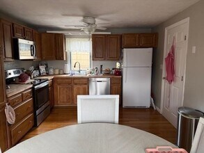 24 Washington Green in Walpole, MA - Building Photo - Building Photo