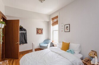 1210 N Marion Ct in Chicago, IL - Building Photo - Building Photo