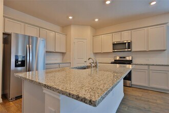 132 Mackinac Ln in Georgetown, TX - Building Photo - Building Photo