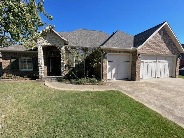 3909 SW Sycamore St in Bentonville, AR - Building Photo - Building Photo