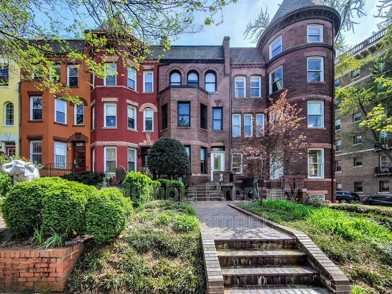 1936 Biltmore St NW in Washington, DC - Building Photo