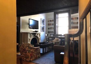 119 Beacon St, Unit 2 in Boston, MA - Building Photo - Building Photo