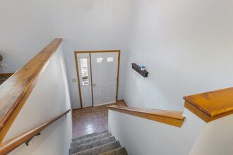 31 Riverview Ave in Fox Lake, IL - Building Photo - Building Photo
