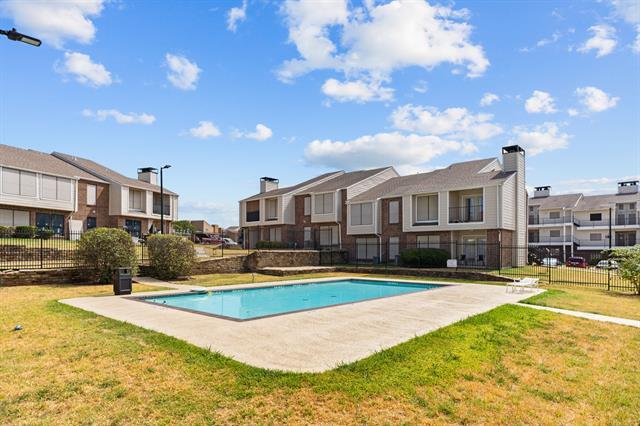 5726 Marvin Loving Dr in Garland, TX - Building Photo - Building Photo