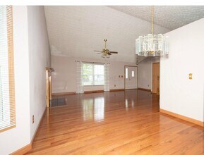 7872 Waggoner Run Dr in Columbus, OH - Building Photo - Building Photo