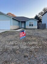 8133 Morning Grove in Converse, TX - Building Photo