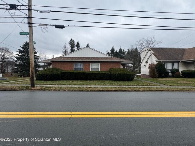 152 Drakes Ln in Old Forge, PA - Building Photo - Building Photo