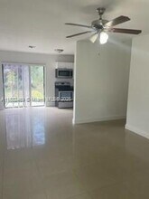 1050 NW 23rd Way in Fort Lauderdale, FL - Building Photo - Building Photo