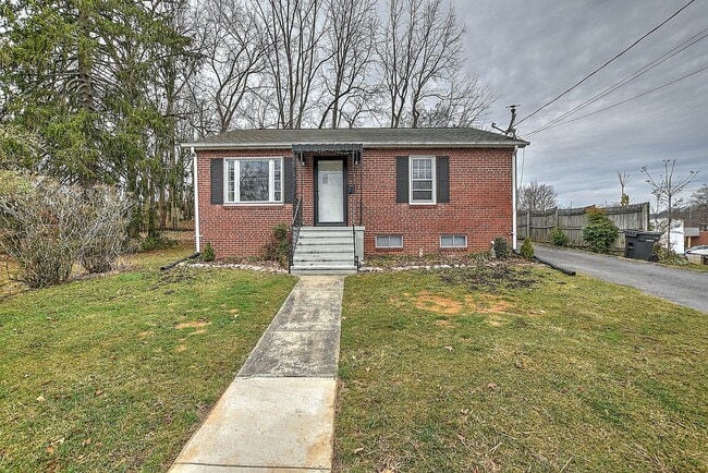 14 22nd St in Bristol, TN - Building Photo - Building Photo