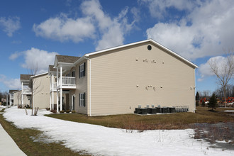 Gateway Apartments II in Cheektowaga, NY - Building Photo - Building Photo