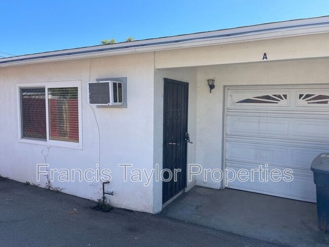 property at 806 W 15th Ave