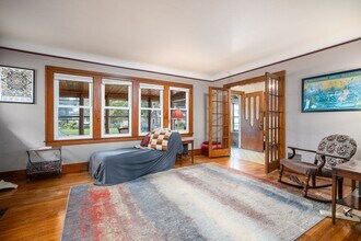 1132 California St NW in Grand Rapids, MI - Building Photo - Building Photo