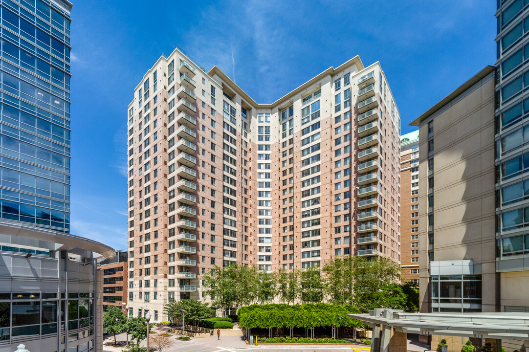 Continental Ballston in Arlington, VA - Foto de edificio