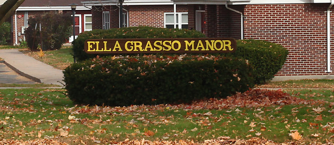 Ella Grasso Manor in Enfield, CT - Building Photo - Building Photo