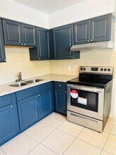 2216 Wilson St in Hollywood, FL - Building Photo - Building Photo