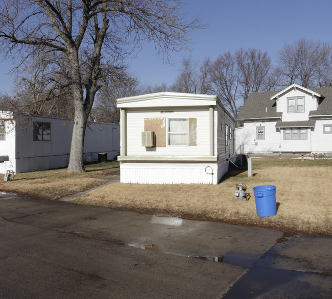 Garden Valley Court in Omaha, NE - Foto de edificio - Building Photo