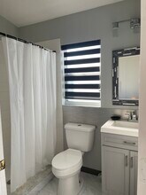 1061 Jaybee Ave, Unit Efficiency Apartment in Davenport, FL - Foto de edificio - Building Photo