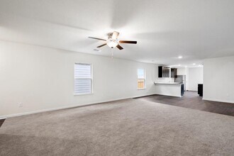 205 Allington Cir in Jarrell, TX - Building Photo - Building Photo
