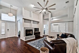 69 Witherby Dr in Bella Vista, AR - Building Photo - Building Photo