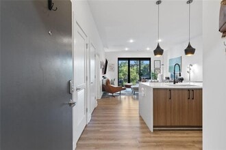 112 Rogers St NE in Atlanta, GA - Building Photo - Building Photo