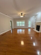 520 Wellington Way in Lexington, KY - Building Photo - Building Photo
