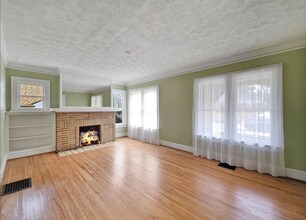 1391 Jefferson Ave in East Point, GA - Building Photo - Building Photo