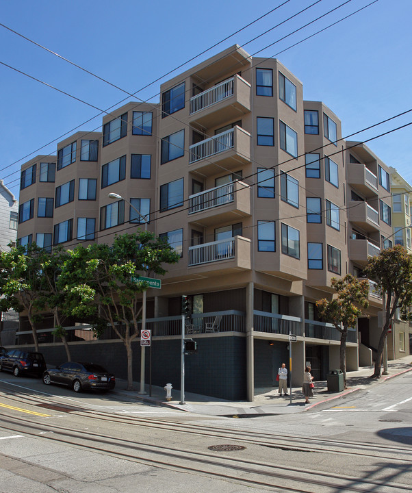 1490 Sacramento St in San Francisco, CA - Building Photo