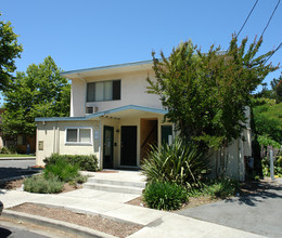 Riley Court Apartments in Concord, CA - Building Photo - Building Photo