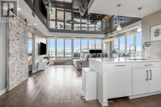 195 Besserer St in Ottawa, ON - Building Photo - Building Photo