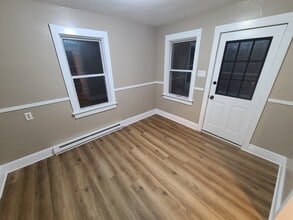 130 Woodlawn Ave in Mountain Top, PA - Foto de edificio - Building Photo