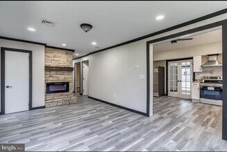 259 Pinecrest Dr in Harrisburg, PA - Building Photo - Building Photo