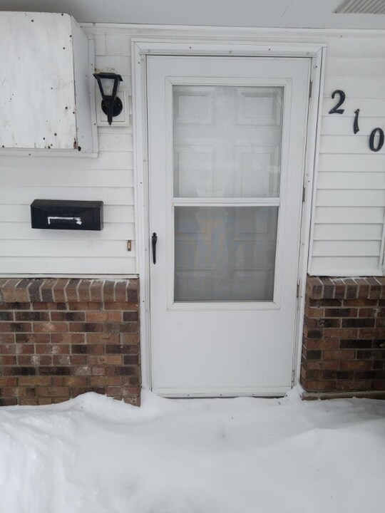 208 Locust St in Hospers, IA - Building Photo