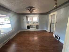737 Crandall Ave in Youngstown, OH - Building Photo - Building Photo