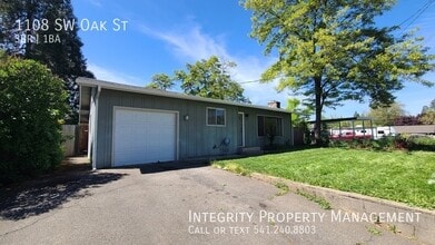1108 SW Oak St in Grants Pass, OR - Building Photo - Building Photo