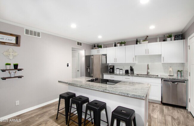 1411 E Broadmor Dr in Tempe, AZ - Building Photo - Building Photo