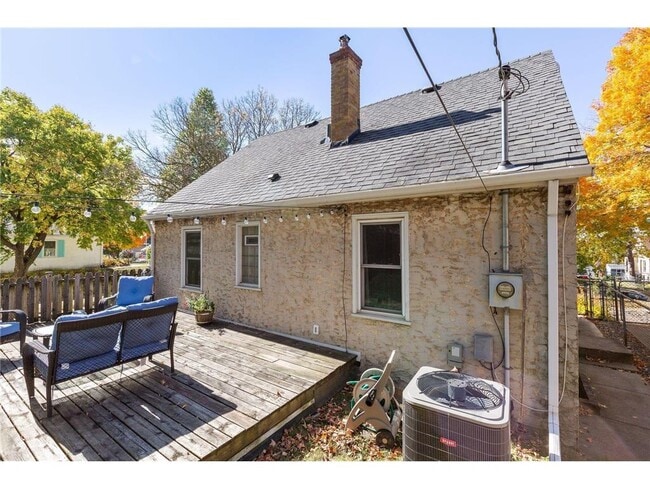 3401 Buchanan St NE in Minneapolis, MN - Building Photo - Building Photo