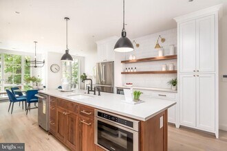 467 M St NW in Washington, DC - Building Photo - Building Photo