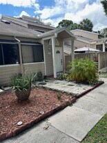7160 Sportsman Dr in North Lauderdale, FL - Building Photo