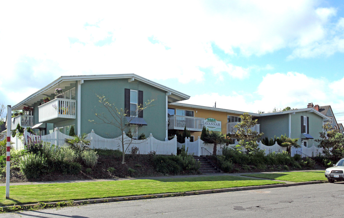 Savannah Condominiums in Tacoma, WA - Building Photo