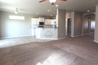 8218 Cassiar Dr in Pasco, WA - Building Photo - Building Photo