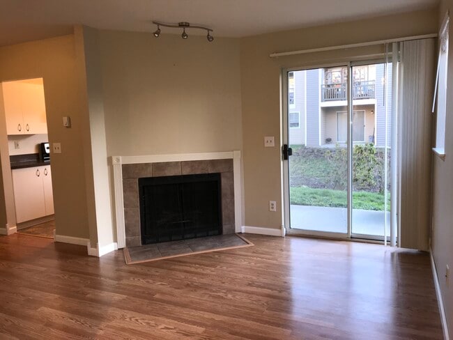 5300 Harbour Pointe Blvd, Unit 302H