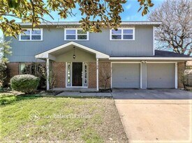 1108 Mildred Ln in Benbrook, TX - Building Photo