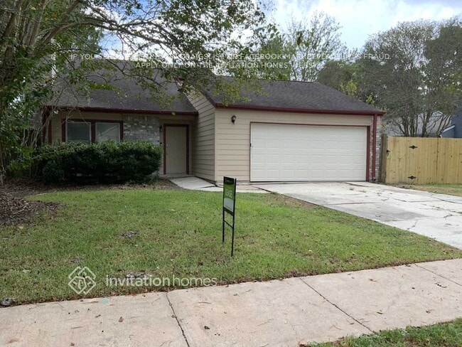 property at 428 Gleneagles Dr
