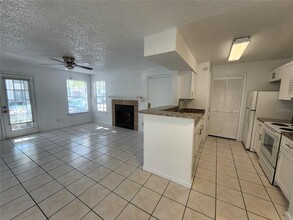 5533 Chrishire Way in Orlando, FL - Building Photo - Building Photo