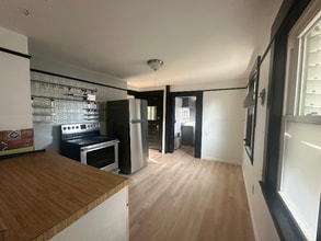 17 1/2 Domenick St in Milford, MA - Building Photo - Building Photo