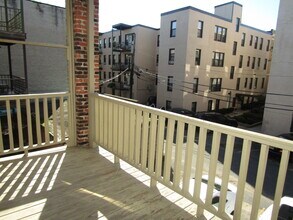 324 Summit Ave, Unit 03 in Boston, MA - Building Photo - Building Photo